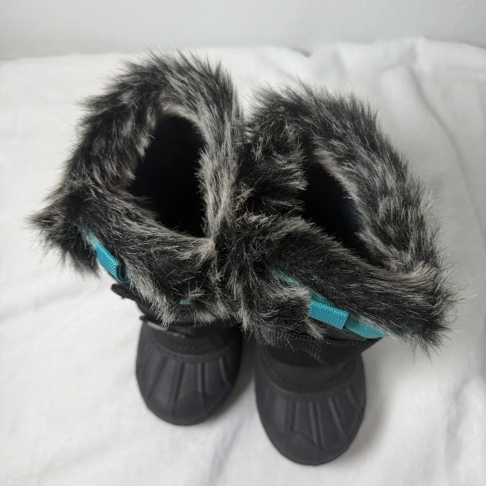 Quechua Little Kids Snow Boots Size 10 Black And Teal Faux Fur Lining Activewear